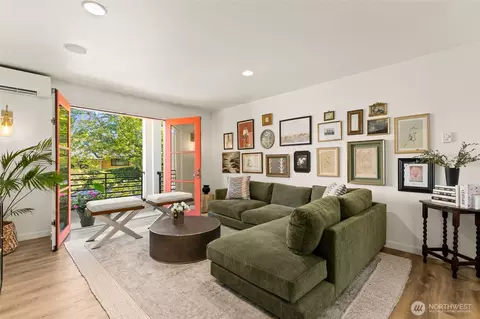 Living - 300 26th Ave E #D, Seattle, WA 98112 photo 2 of 4