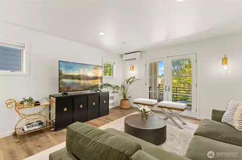 Other - 300 26th Ave E #D, Seattle, WA 98112 photo 1 of 6