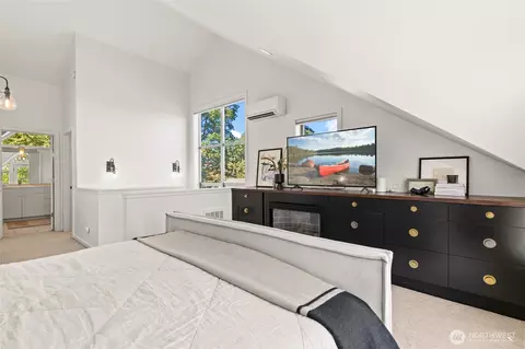 Bedroom - 300 26th Ave E #D, Seattle, WA 98112 photo 4 of 4