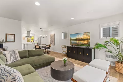 Living - 300 26th Ave E #D, Seattle, WA 98112 photo 3 of 4