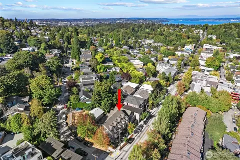 View/Area - 300 26th Ave E #D, Seattle, WA 98112 photo 2 of 2