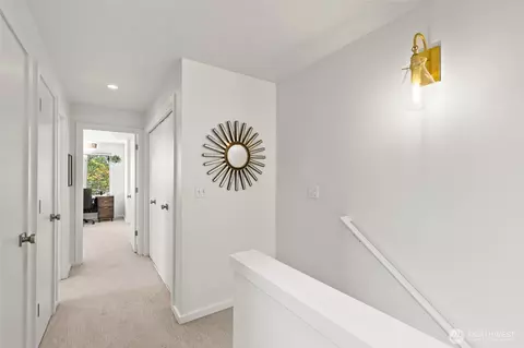 Entry Way - 300 26th Ave E #D, Seattle, WA 98112 photo 4 of 6