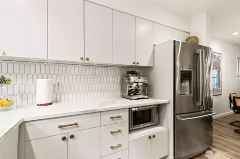 Kitchen - 300 26th Ave E #D, Seattle, WA 98112 photo 3 of 6