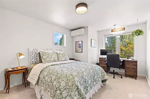 Other - 300 26th Ave E #D, Seattle, WA 98112 photo 2 of 6