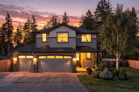 8223 52nd Ave NE, Olympia, WA 98516