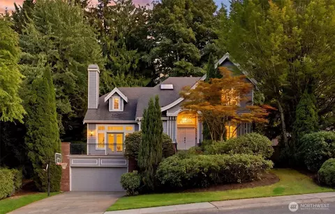 17033 NE 108th Way, Redmond, WA 98052