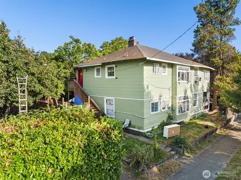 618 NW 58th St, Seattle, WA 98107