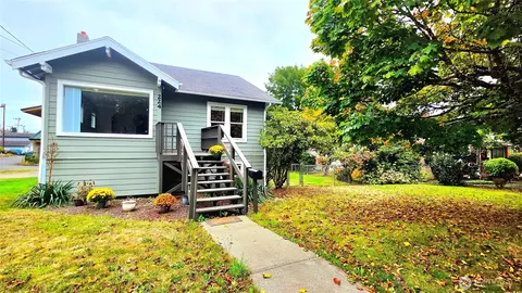 224 N 3rd St, Montesano, WA 98563