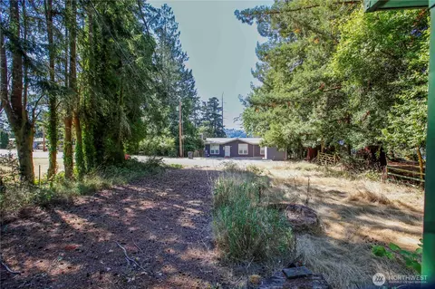 4903 Ravenridge Way, Freeland, WA 98249