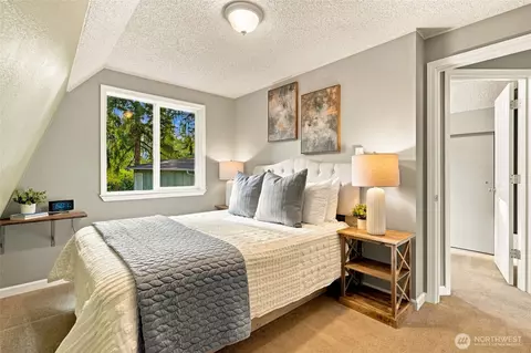 Bedroom - 20818 Royal Anne Rd, Bothell, WA 98021 photo 1 of 2