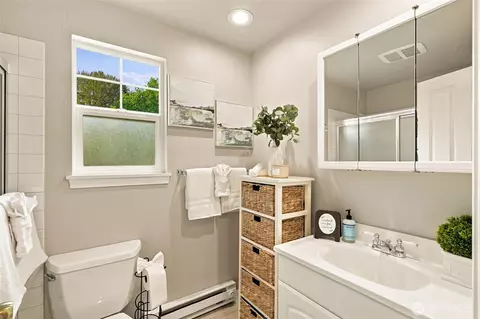 Bath - 20818 Royal Anne Rd, Bothell, WA 98021 photo 2 of 2