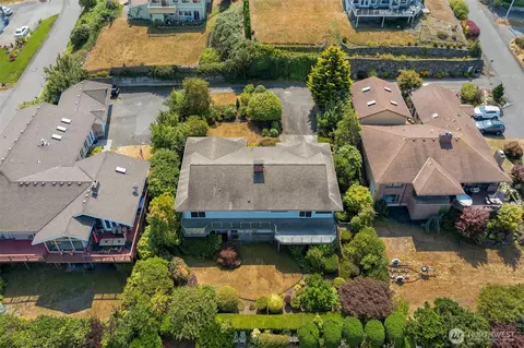 View/Area - 5031 33rd Ave W, Everett, WA 98203 photo 6 of 8
