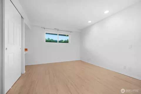 Bedroom - 5031 33rd Ave W, Everett, WA 98203 photo 5 of 6