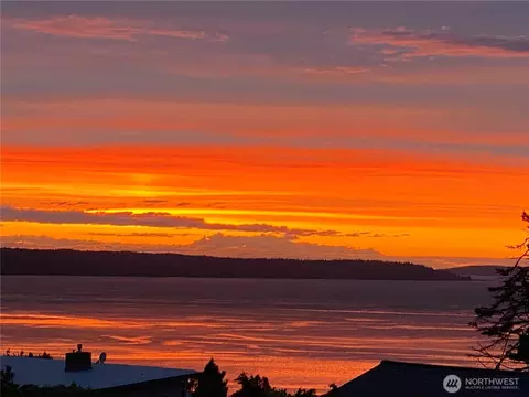 View/Area - 5031 33rd Ave W, Everett, WA 98203 photo 8 of 8
