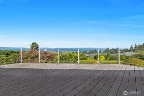 Exterior - 5031 33rd Ave W, Everett, WA 98203 photo 1 of 5