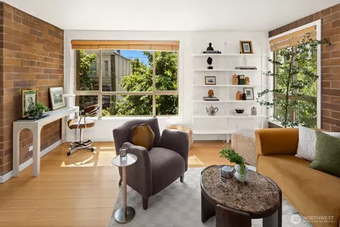 905 Cherry St #205, Seattle, WA 98104