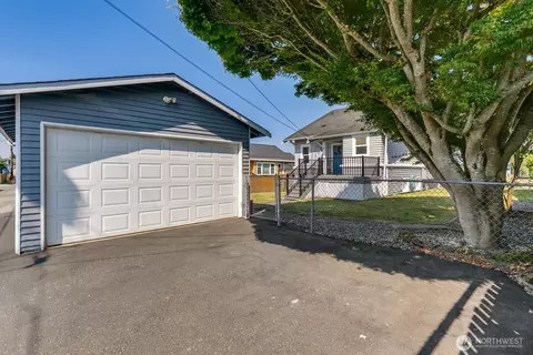 Other - 2716 Leonard Dr, Everett, WA 98201 photo 1 of 9