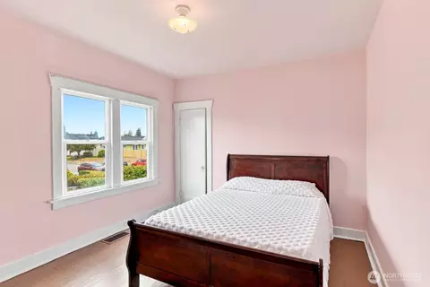 Bedroom - 2716 Leonard Dr, Everett, WA 98201 photo 2 of 4