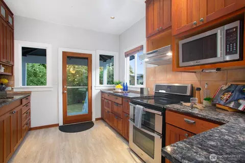 Kitchen - 2035 N 77th St, Seattle, WA 98103 photo 1 of 2