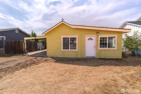 9 Freemont Ave, Rock Island, WA 98850