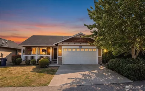 248 Shantel St, Mount Vernon, WA 98274