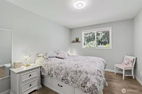 Bedroom - 12324 43 Dr SE, Everett, WA 98208 photo 2 of 2