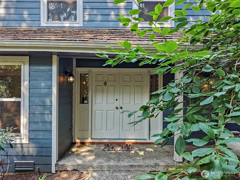 2235 Sahalee Dr E, Sammamish, WA 98074