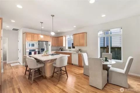 Kitchen - 14627 36th Ave SE, Bothell, WA 98012 photo 1 of 5