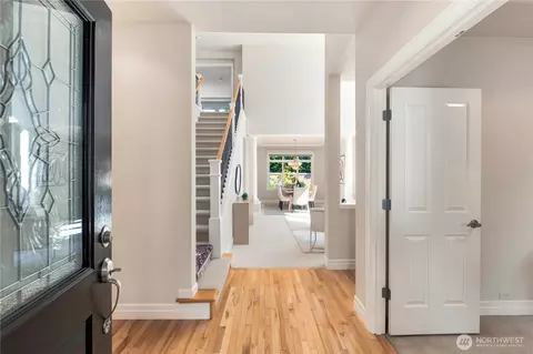 Entry Way - 14627 36th Ave SE, Bothell, WA 98012 photo 1 of 2