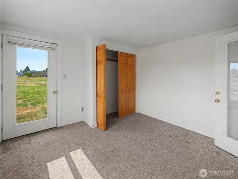 Bedroom - 41915 212th Ave SE, Enumclaw, WA 98022 photo 7 of 8