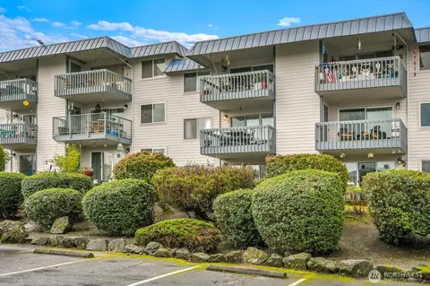 23007 Marine View Dr S #B306, Des Moines, WA 98198