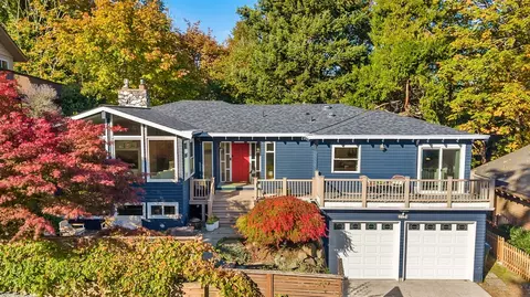 3734 NE 150th St, Lake Forest Park, WA 98155