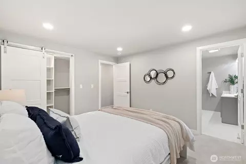 Bedroom - 23629 45th Ave SE, Bothell, WA 98021 photo 4 of 4