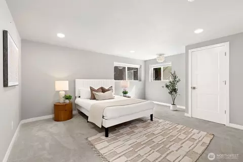 Bedroom - 23629 45th Ave SE, Bothell, WA 98021 photo 1 of 4