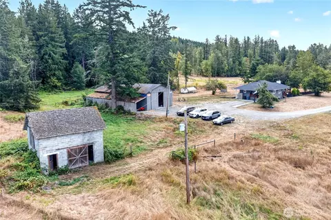 39611 62nd Ave E, Eatonville, WA 98328