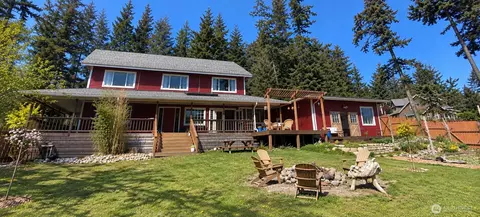 Exterior - 885 Bartel Rd, Eastsound, WA 98245 photo 2 of 9
