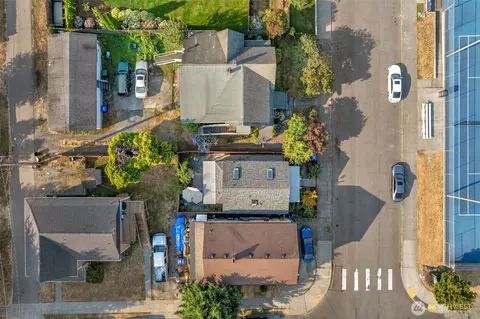 View/Area - 2430 Oakes Ave, Everett, WA 98201 photo 7 of 7