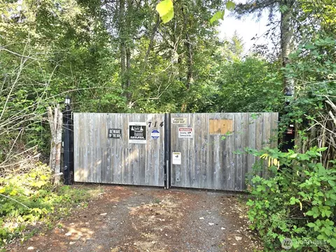 Exterior - 714 Tipsoo Loop S, Rainier, WA 98576 photo 9 of 9