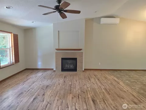 Living - 714 Tipsoo Loop S, Rainier, WA 98576 photo 1 of 1