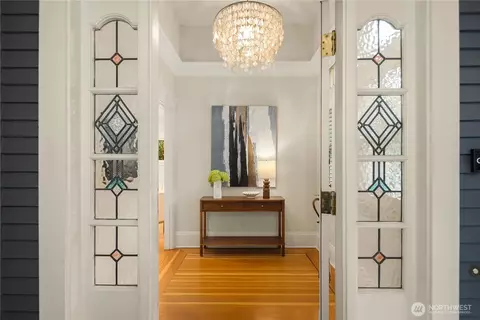 Entry Way - 716 15th Ave E, Seattle, WA 98112 photo 2 of 3