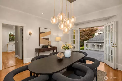 Dining - 716 15th Ave E, Seattle, WA 98112 photo 4 of 6