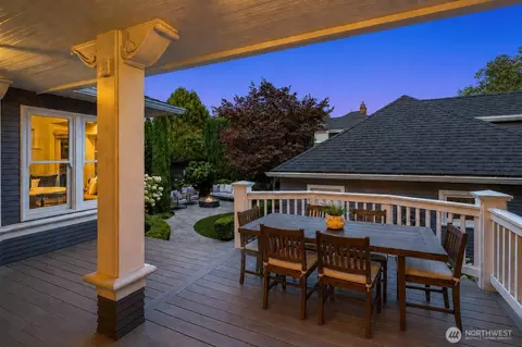 Exterior - 716 15th Ave E, Seattle, WA 98112 photo 5 of 7