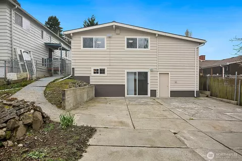 7226 33rd Ave S, Seattle, WA 98118