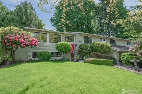 8017 47th Pl W, Mukilteo, WA 98275