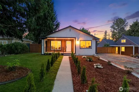 7435 S 118th Pl, Seattle, WA 98178