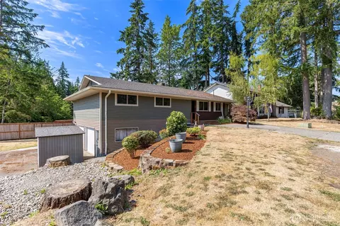 2860 NW North Star Dr, Silverdale, WA 98383