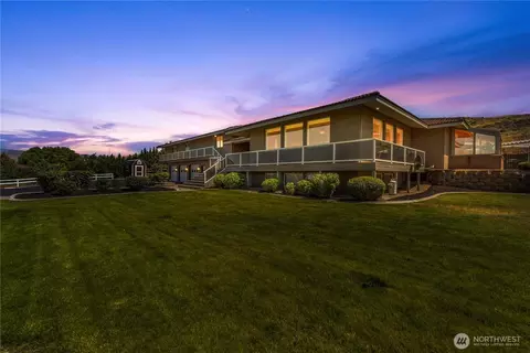 3131 35th St NE, East Wenatchee, WA 98802