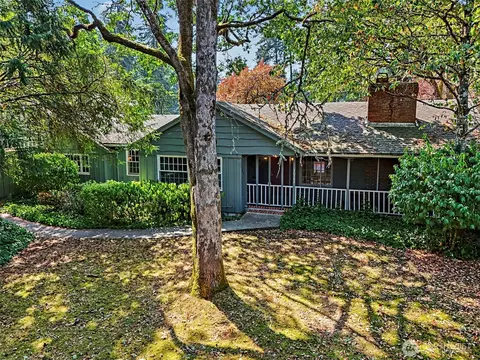 10302 Interlaaken Dr SW, Lakewood, WA 98498