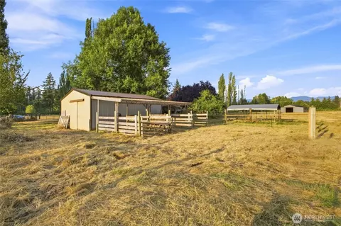 Exterior - 44111 228th Ave SE, Enumclaw, WA 98022 photo 10 of 11