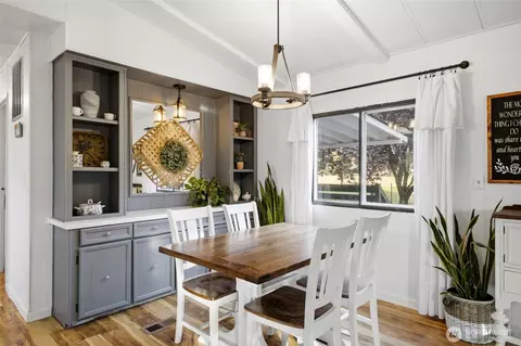Dining - 44111 228th Ave SE, Enumclaw, WA 98022 photo 1 of 1